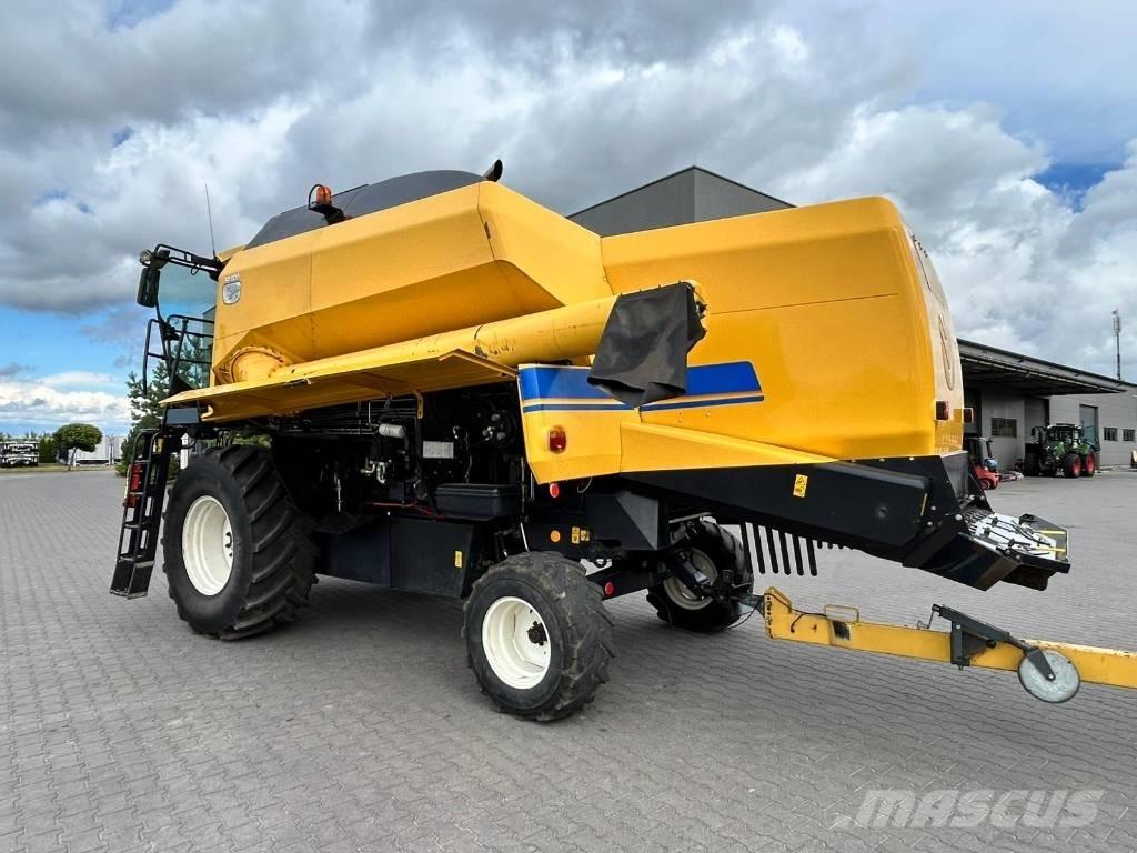 New Holland TC 5.80 Kombájnok