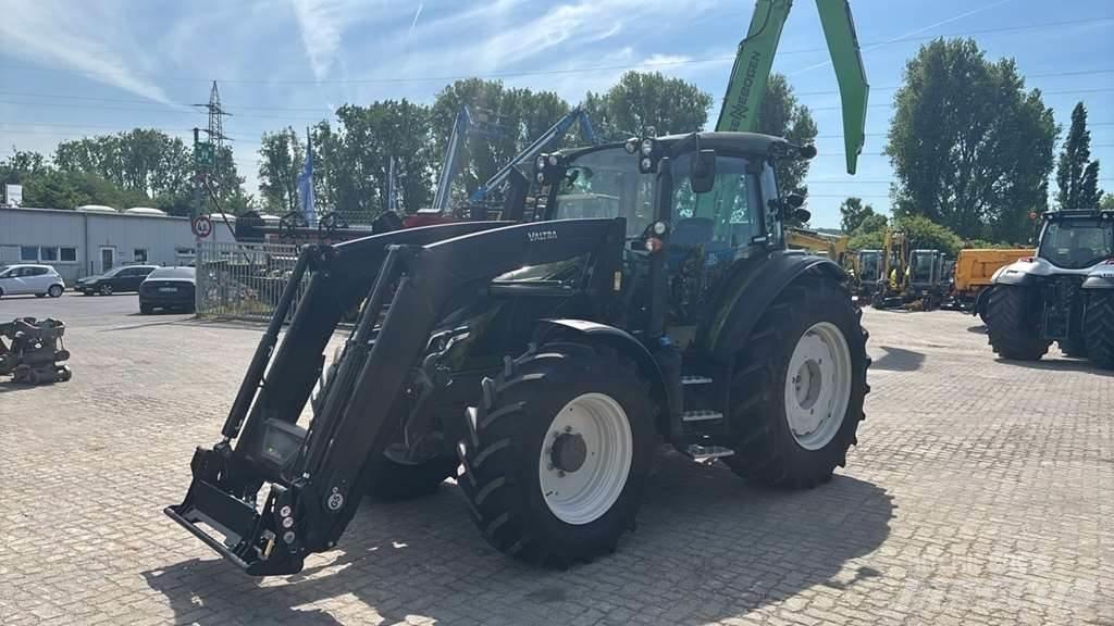Valtra G135 Traktorok