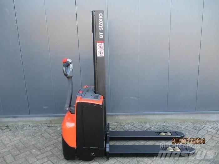 BT SWE 080L Gyalogkíséretű targonca