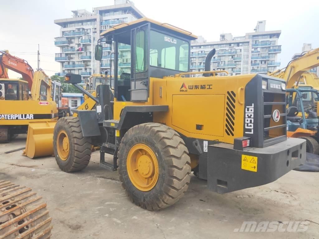 SDLG LG 953 L Gumikerekes homlokrakodók