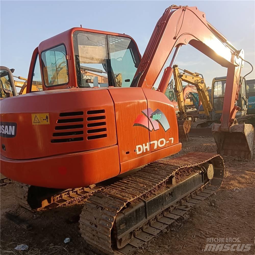 Doosan DH70 Lánctalpas kotrók