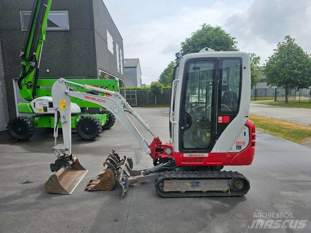 Takeuchi TB 216 Mini kotrók < 7t