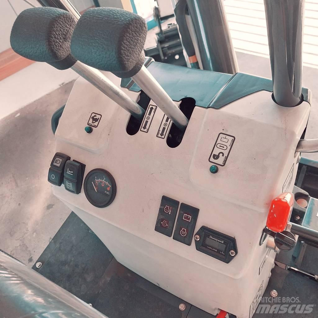 Bobcat E10z Mini kotrók < 7t