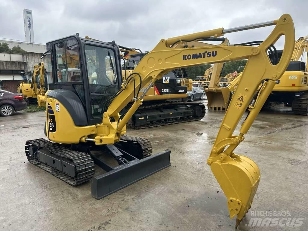 Komatsu PC 35 MR Mini kotrók < 7t
