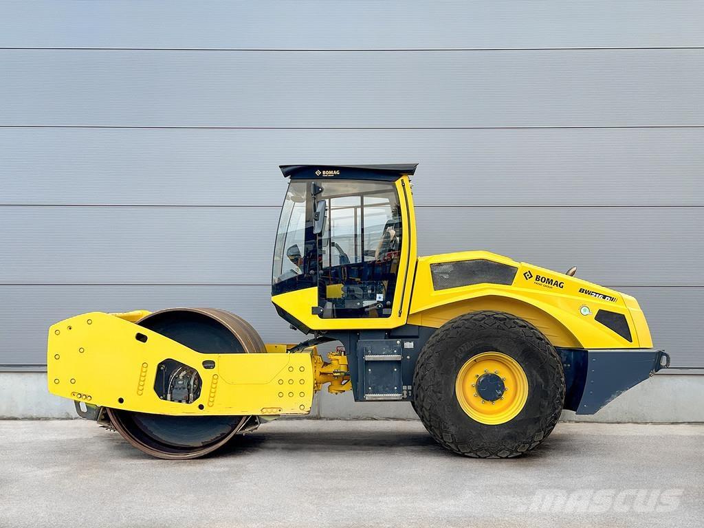 Bomag BW 216 D-5 Egydobos hengerek