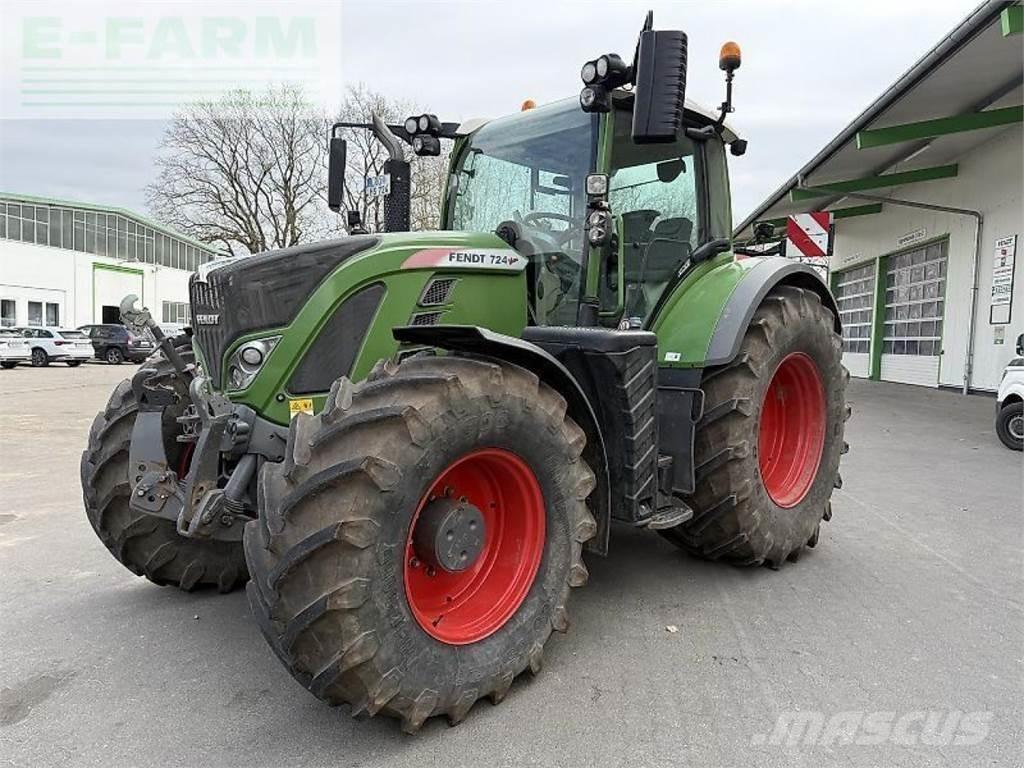Fendt 724 vario s4 Traktorok