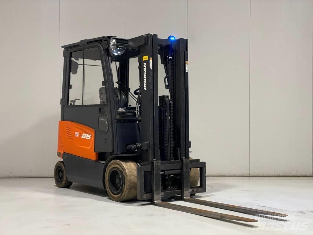 Doosan B25X-7 Elektromos targoncák