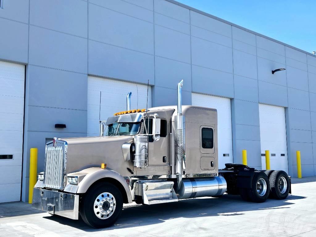 Kenworth W 900 Nyergesvontatók