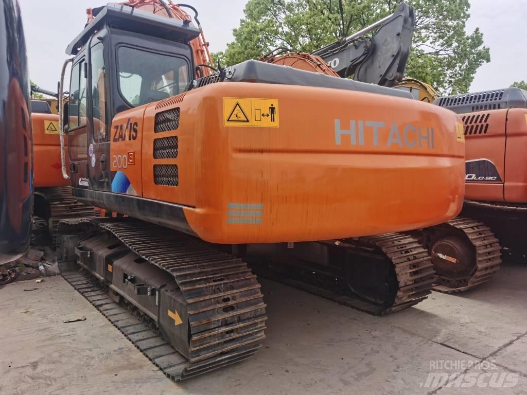Hitachi ZX 200 Lánctalpas kotrók