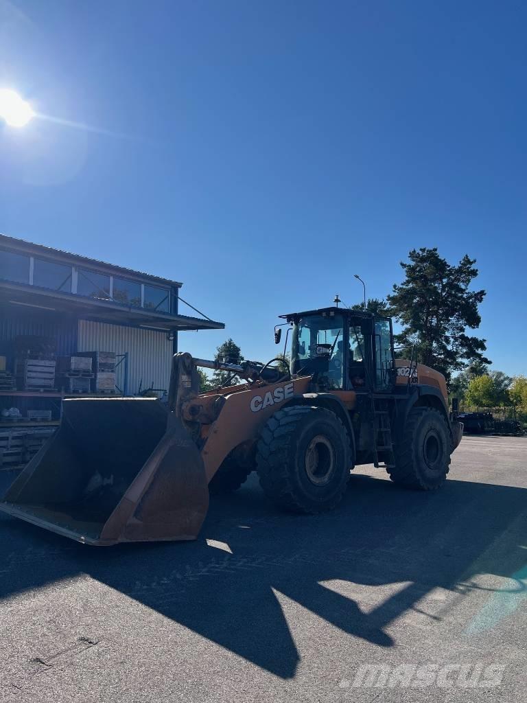 CASE 1021 G Gumikerekes homlokrakodók