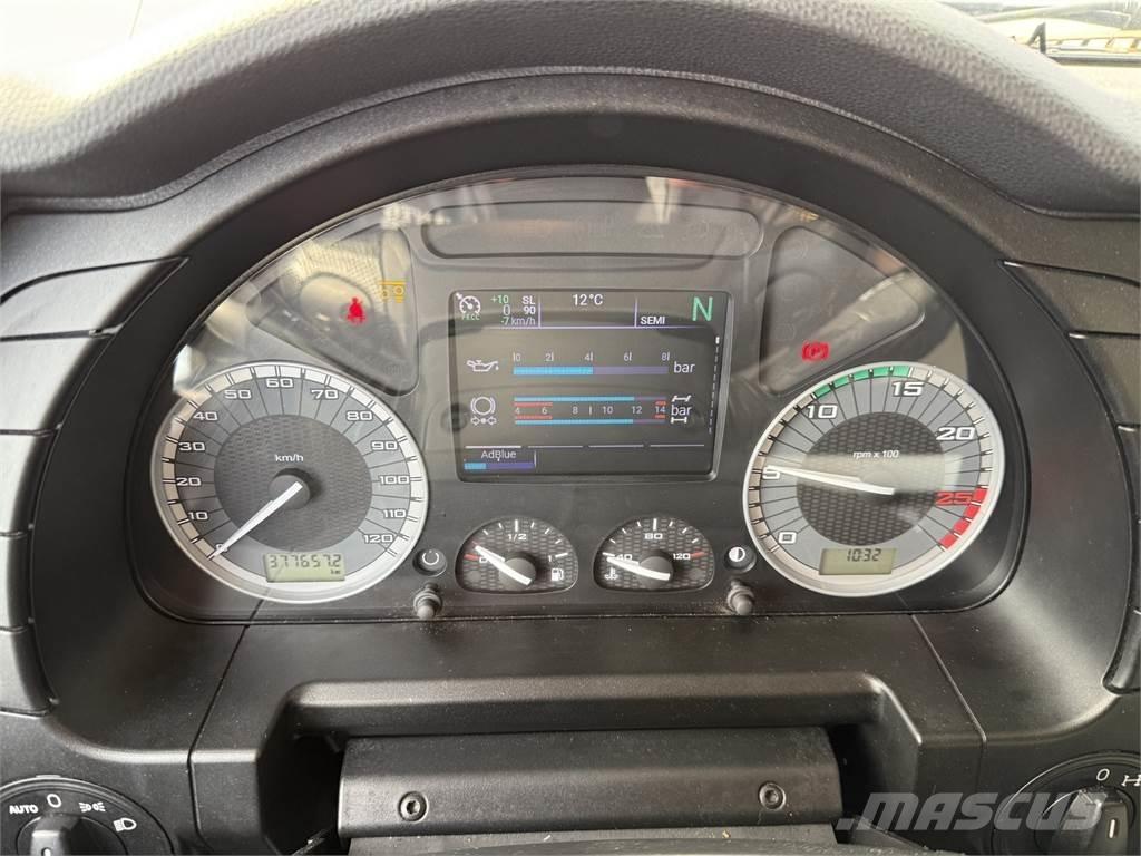 Iveco AS280 6X2 Horgos rakodó teherautók