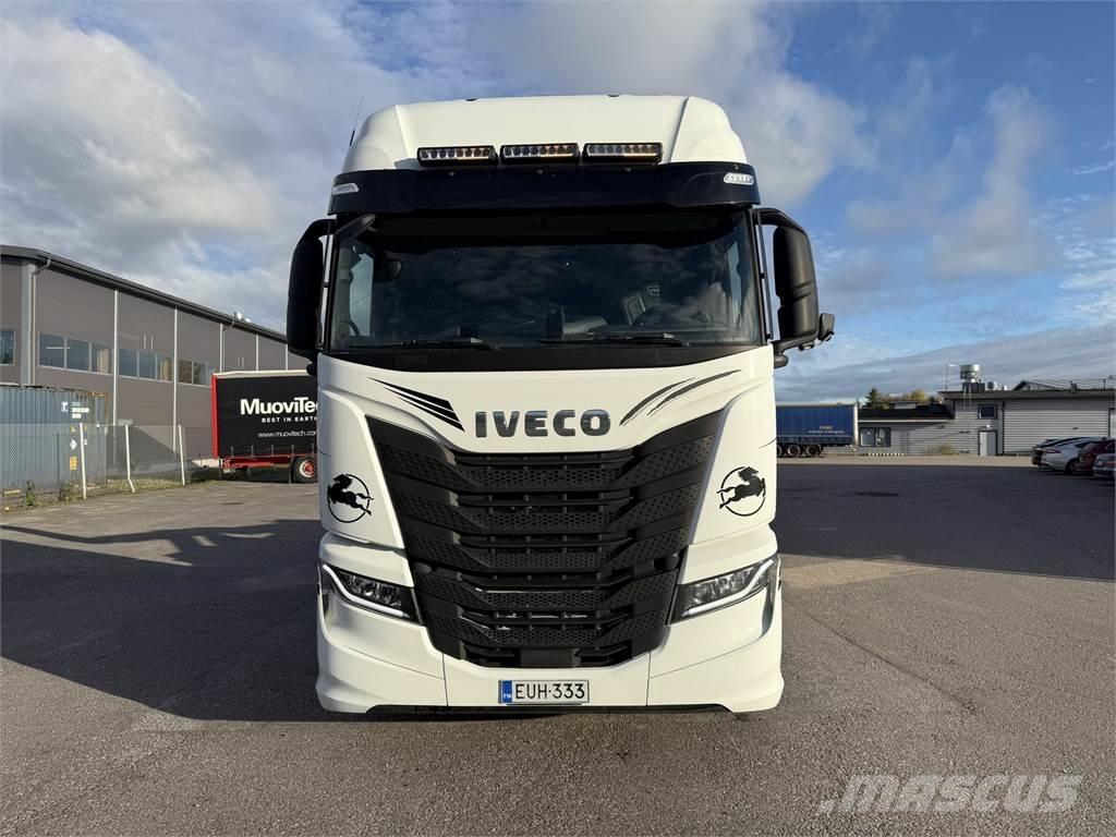 Iveco AS280 6X2 Horgos rakodó teherautók