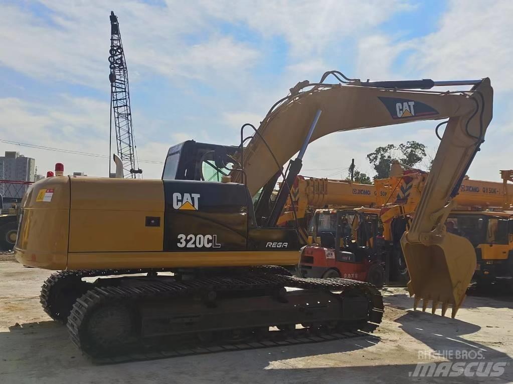 CAT 320 C L Lánctalpas kotrók