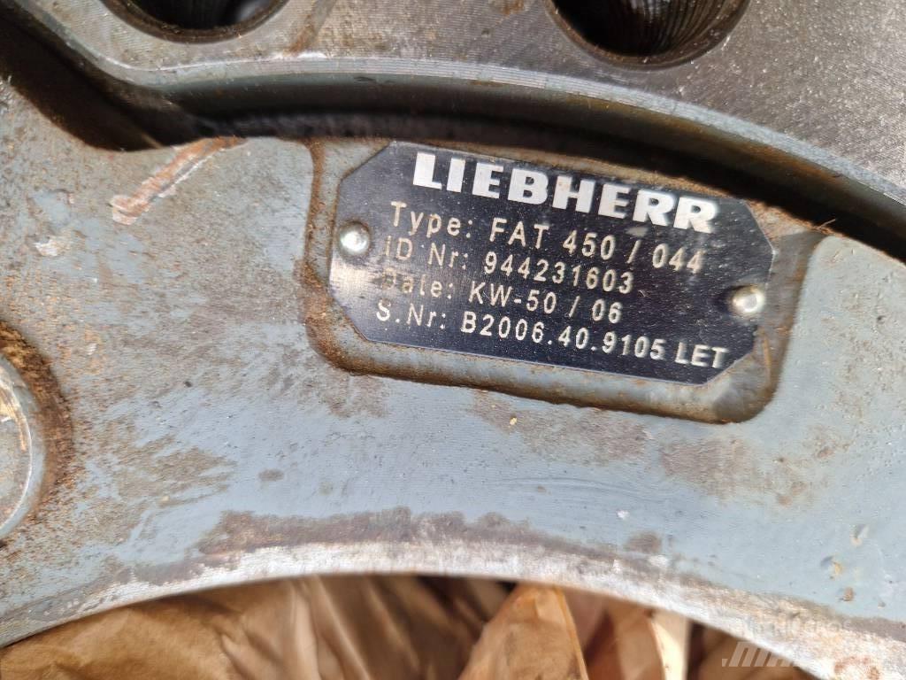 Liebherr R 954 LI Tengelyek