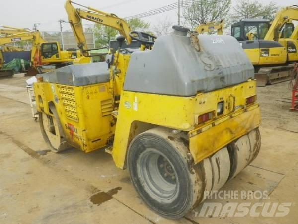 Sakai TW500 Egydobos hengerek
