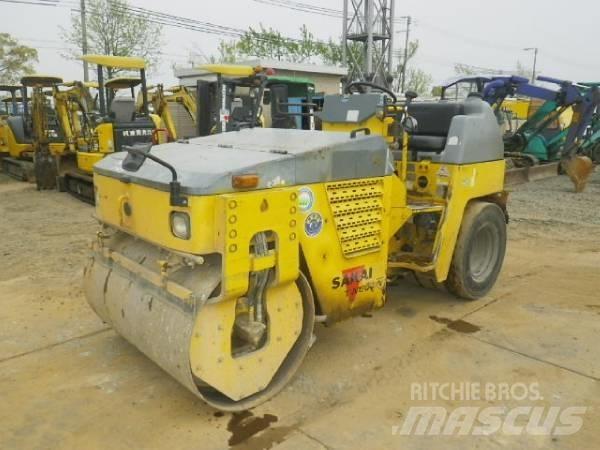 Sakai TW500 Egydobos hengerek