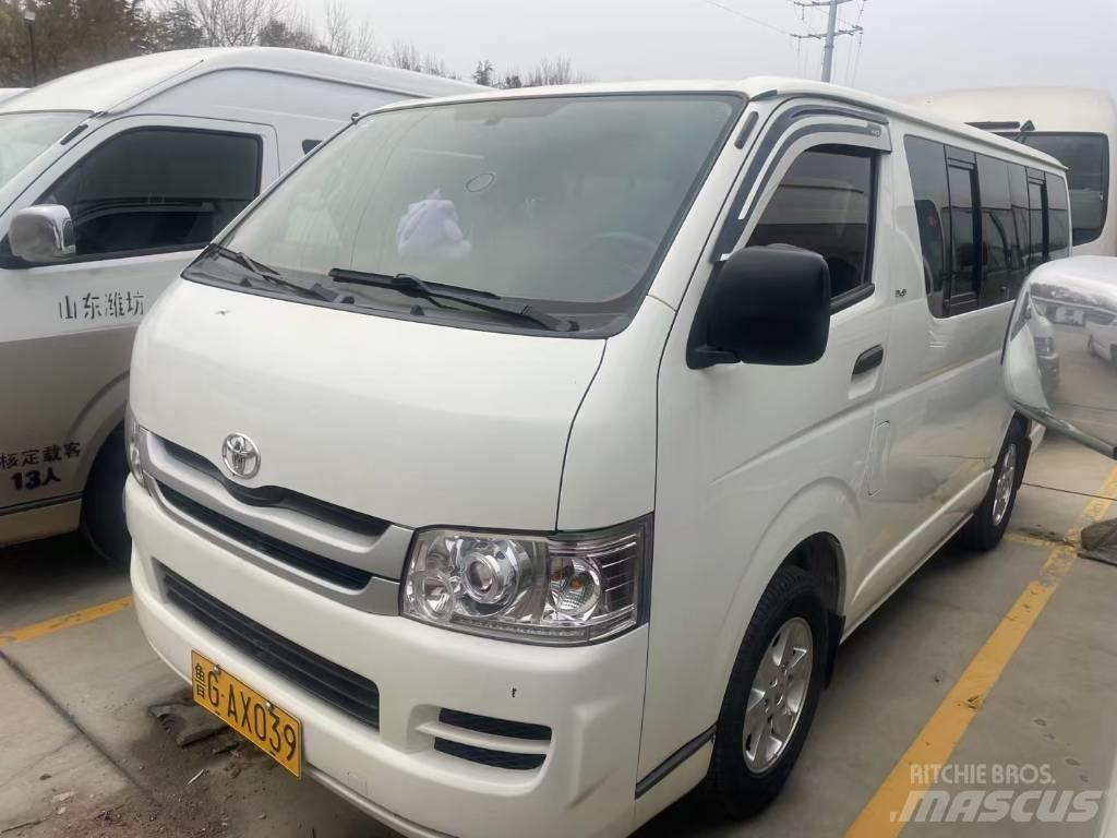 Toyota Hiace Távolsági buszok