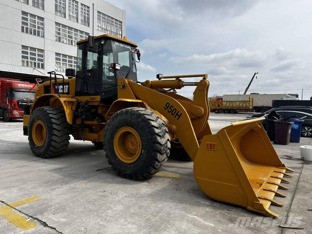 CAT 950 H Gumikerekes homlokrakodók