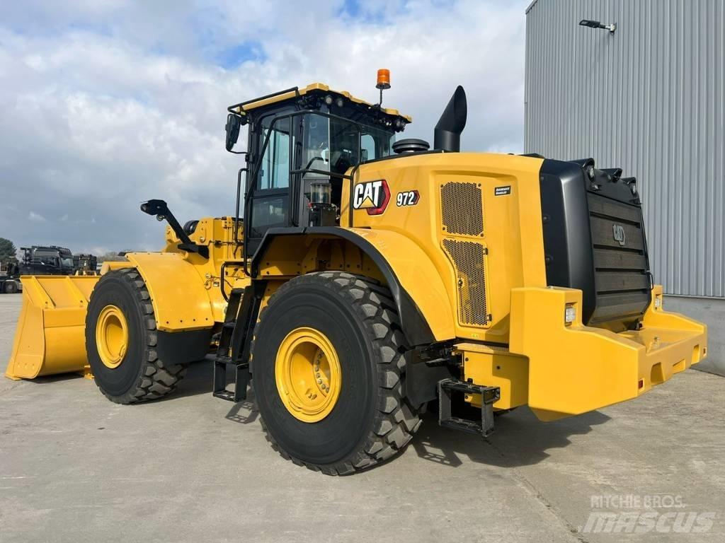CAT 972 Gumikerekes homlokrakodók