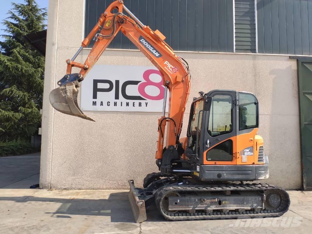 Doosan DX 85 R-3 Közepes (midi) kotrók 7 t - 12 t