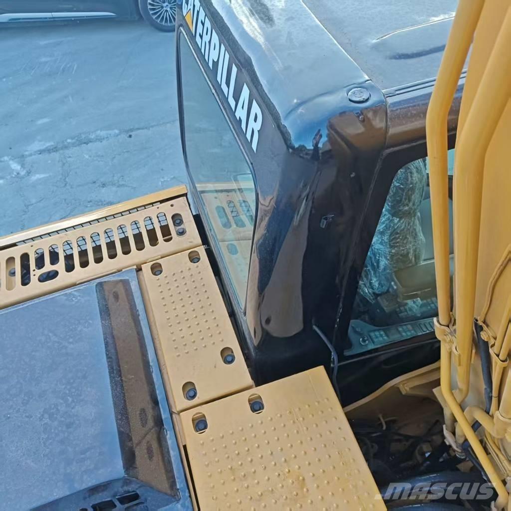 CAT 312 D Lánctalpas kotrók