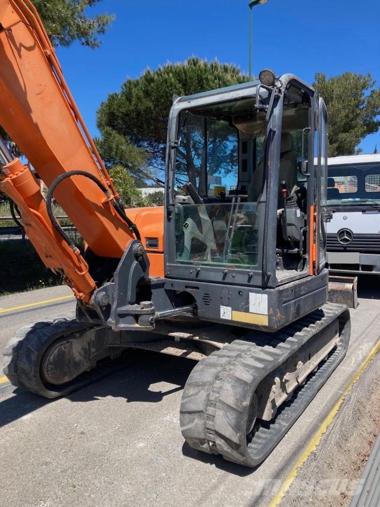 Doosan DX 85 R-3 Közepes (midi) kotrók 7 t - 12 t