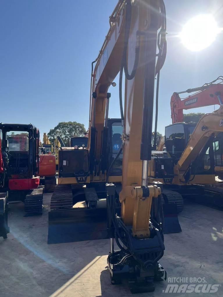 CAT 310 Lánctalpas kotrók