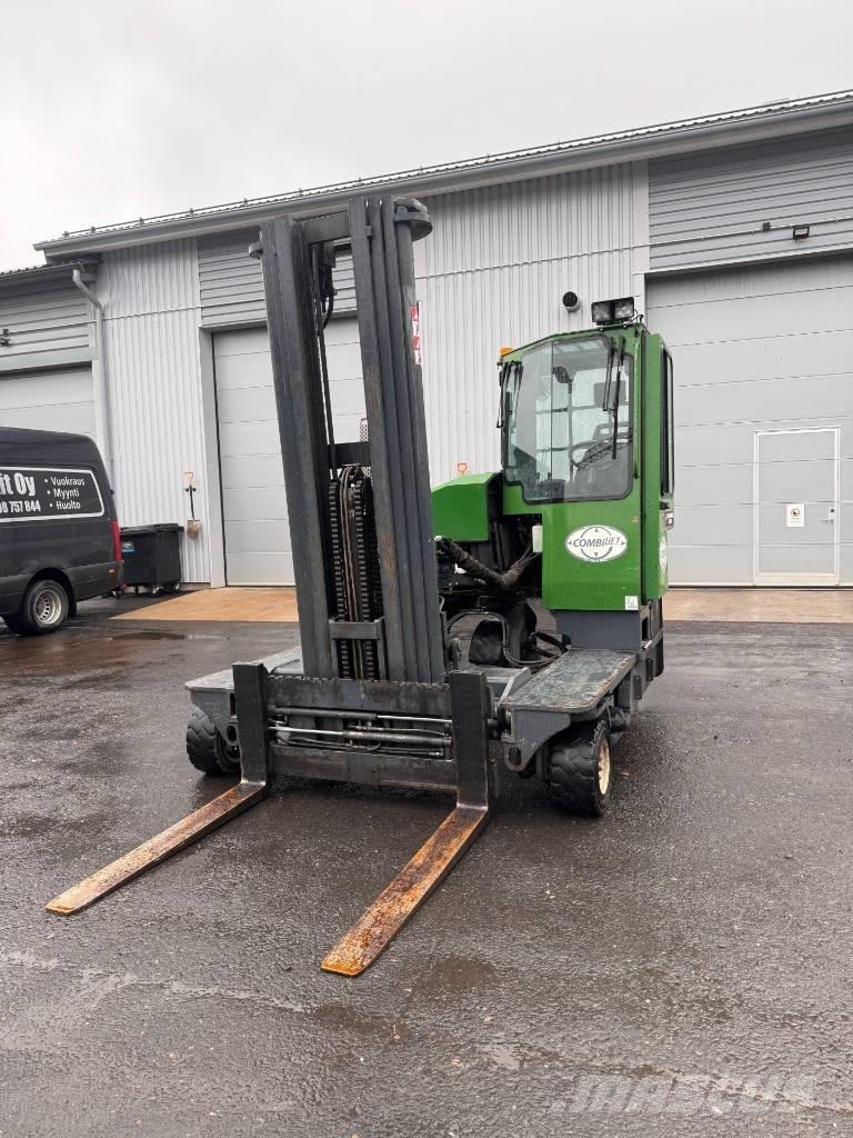 Combilift C 4000 Tolóoszlopos négyutas targonca