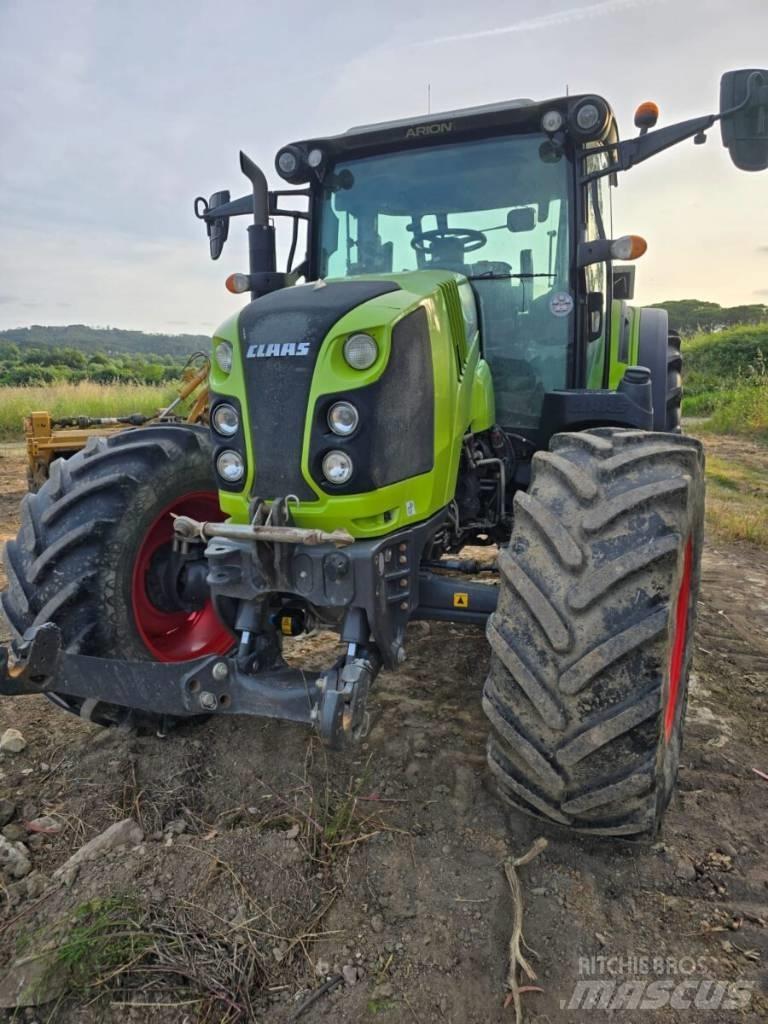 CLAAS Arion 460 Traktorok