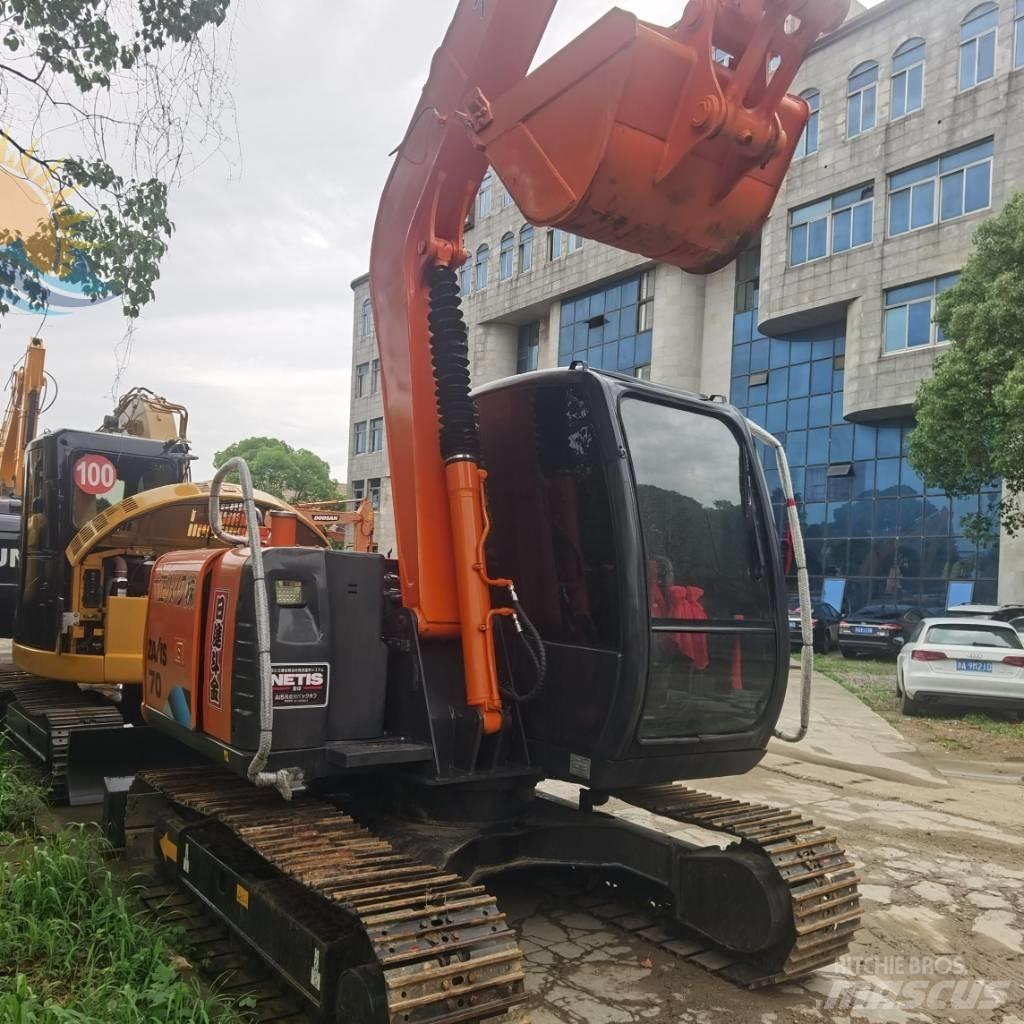 Hitachi ZX 70 Mini kotrók < 7t