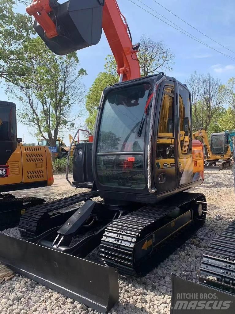 Hitachi ZX70 Mini kotrók < 7t