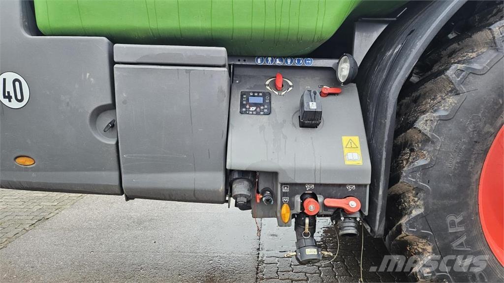 Fendt Rogator 355 Vontatott trágyaszórók