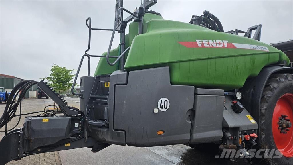 Fendt Rogator 355 Vontatott trágyaszórók