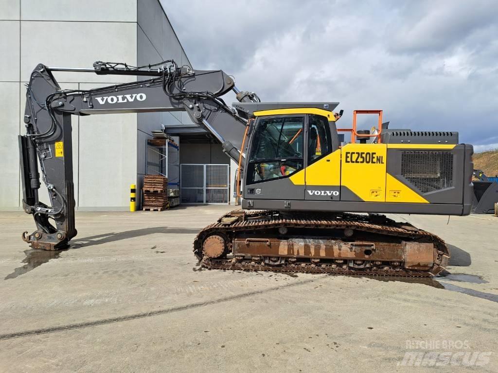 Volvo EC250ENL Lánctalpas kotrók