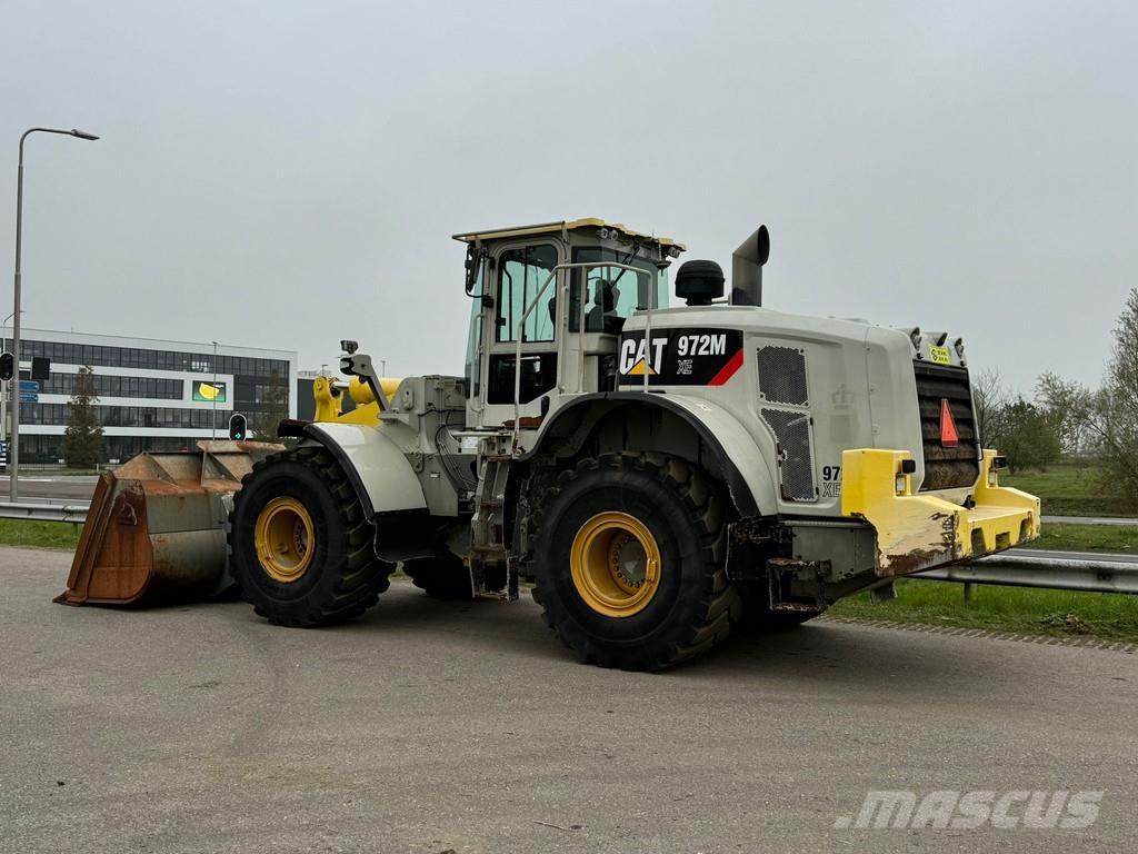 CAT 972M XE Gumikerekes homlokrakodók
