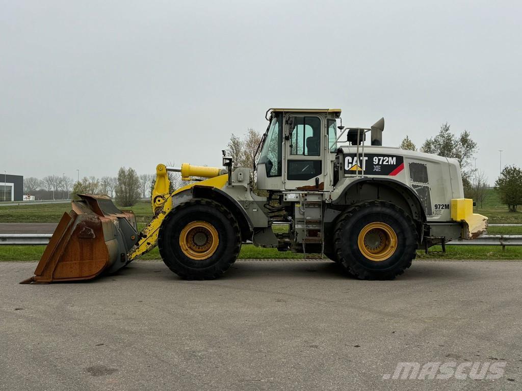 CAT 972M XE Gumikerekes homlokrakodók