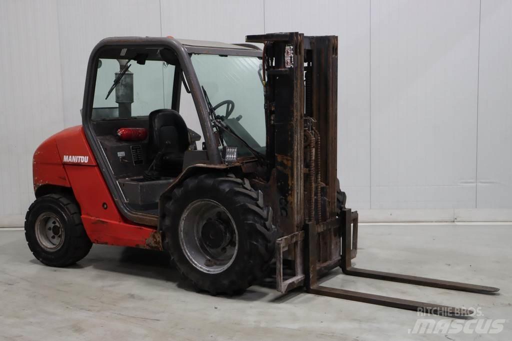 Manitou MH25-4T Dízel targoncák
