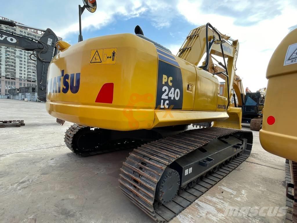 Komatsu PC 240 Lánctalpas kotrók