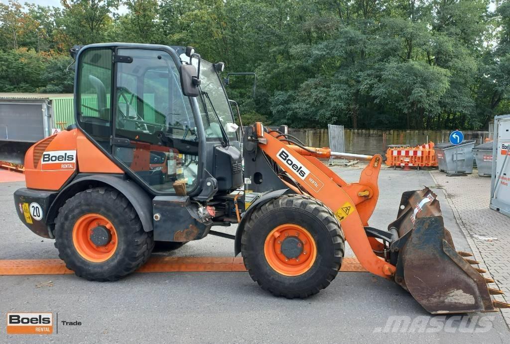 Komatsu WA 70-7 Gumikerekes homlokrakodók