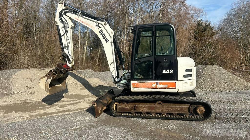 Bobcat 442 B Közepes (midi) kotrók 7 t - 12 t