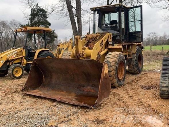CAT 914 G Gumikerekes homlokrakodók