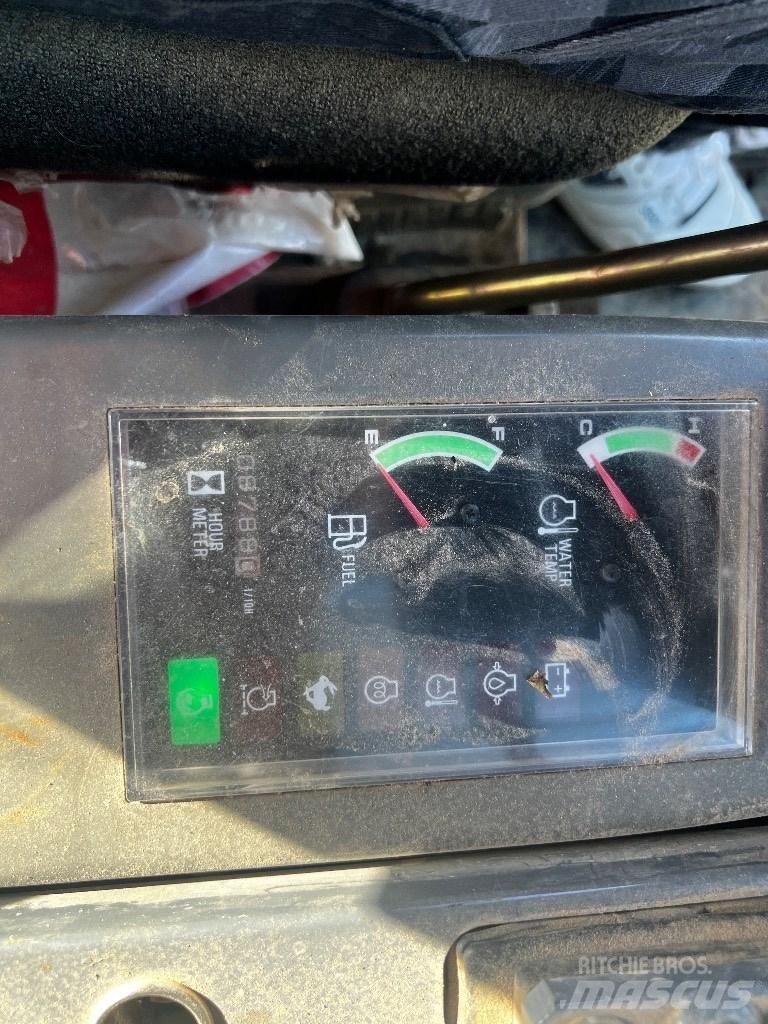 Takeuchi TB 180 FR Közepes (midi) kotrók 7 t - 12 t