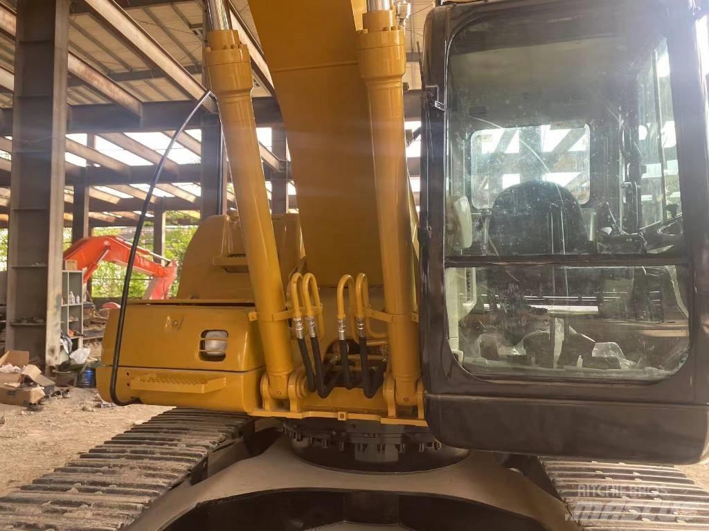 CAT 320 C Lánctalpas kotrók