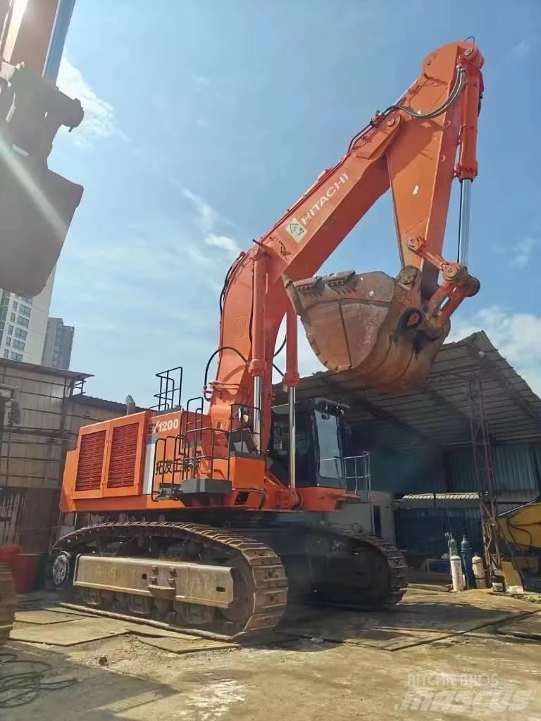 Hitachi EX 1200 Lánctalpas kotrók
