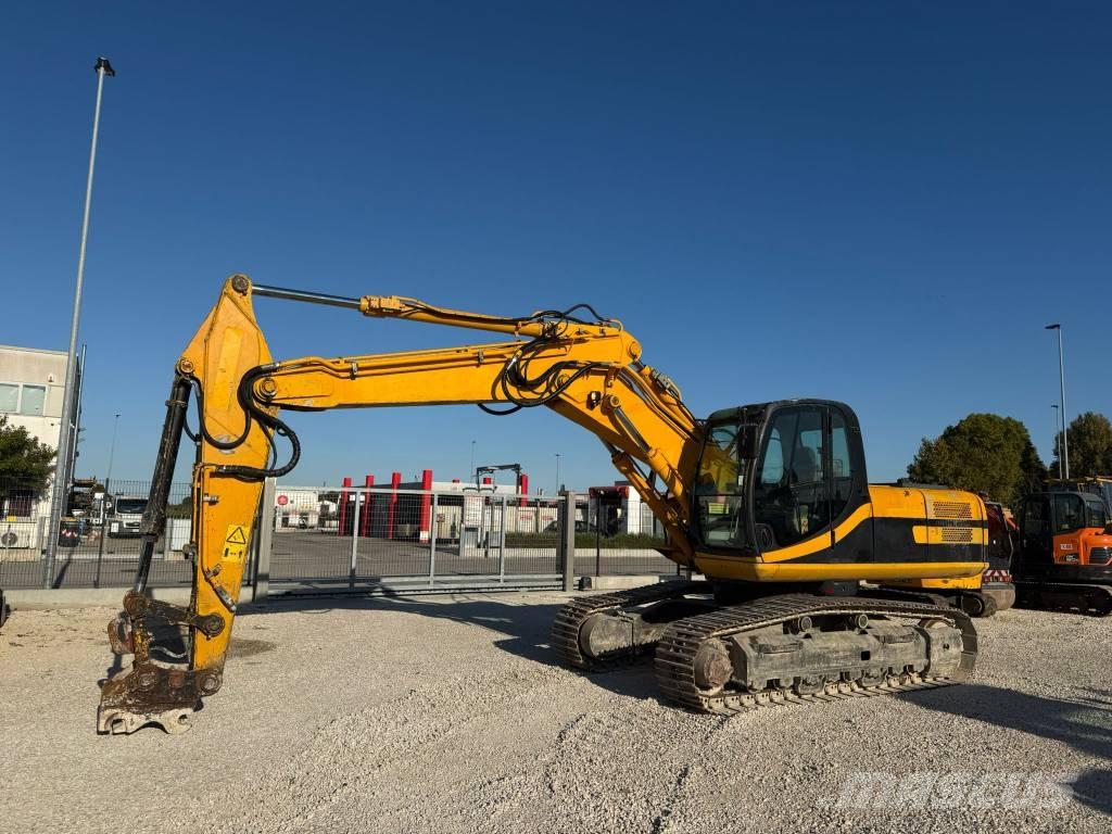 JCB JS 235 Lánctalpas kotrók