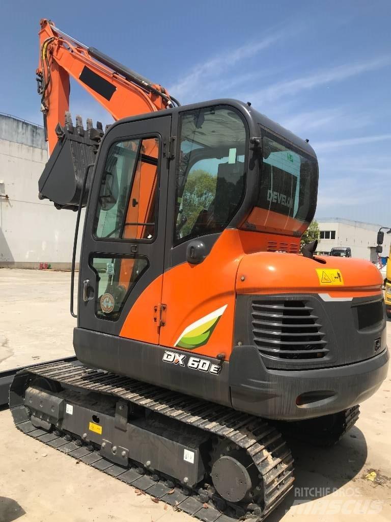 Doosan DX 60-9 C Mini kotrók < 7t