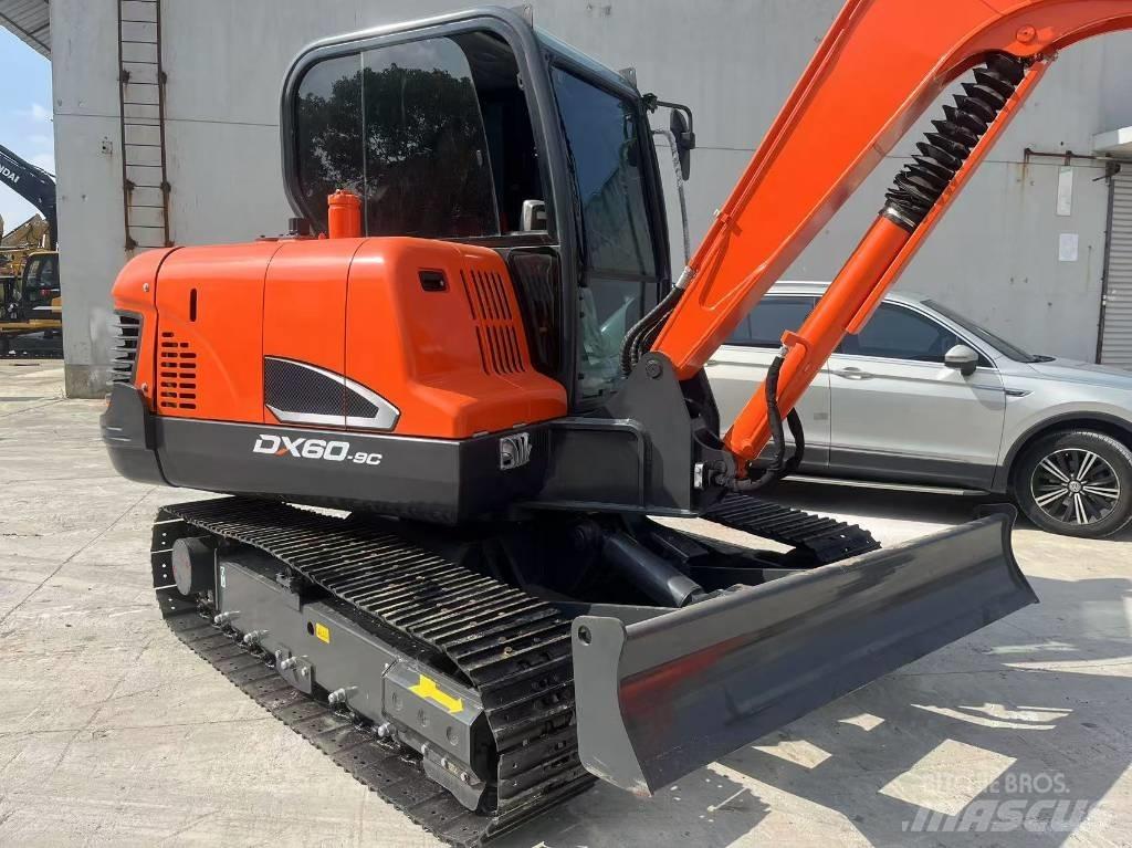 Doosan DX 60-9 C Mini kotrók < 7t