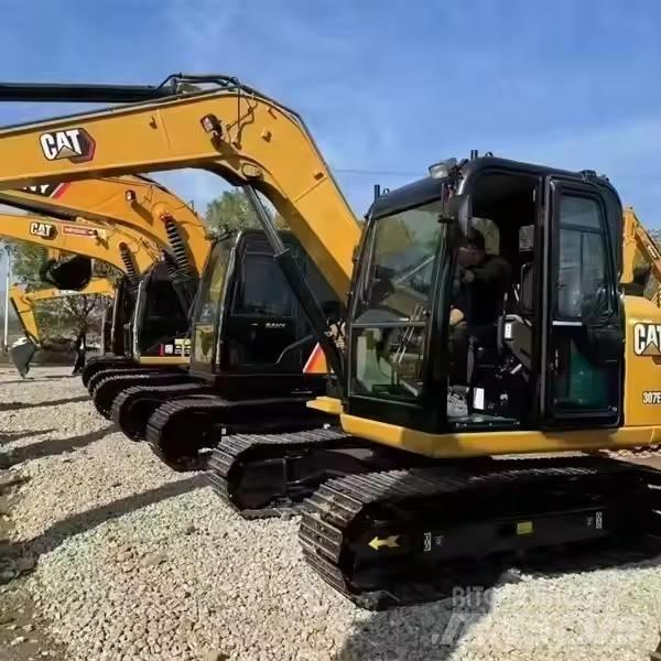 CAT 307 Lánctalpas kotrók