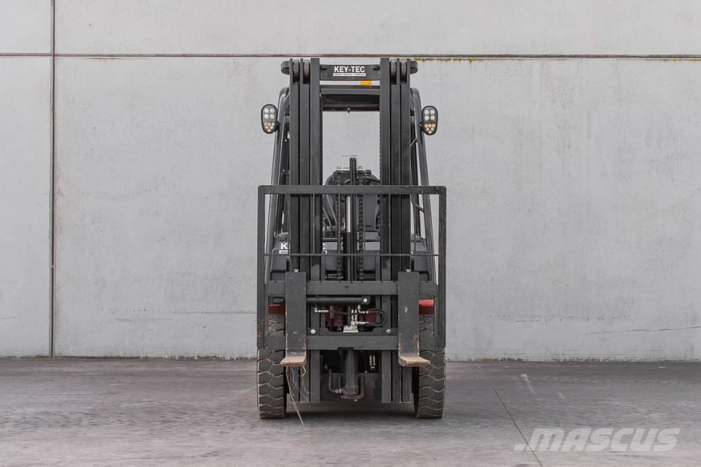 Manitou MI 25 D Dízel targoncák