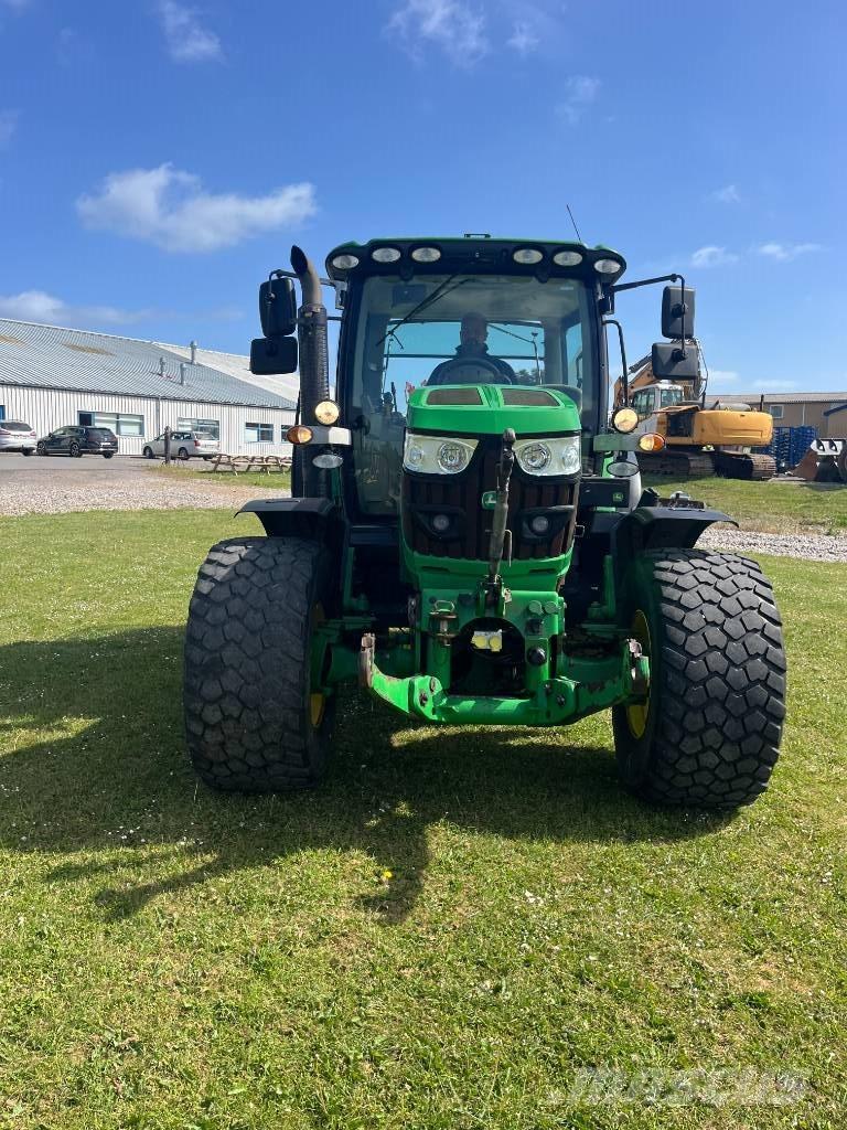 John Deere 6105 R Traktorok